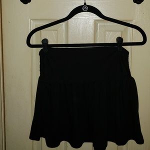 Black skirt soft size small comfortable and cute!